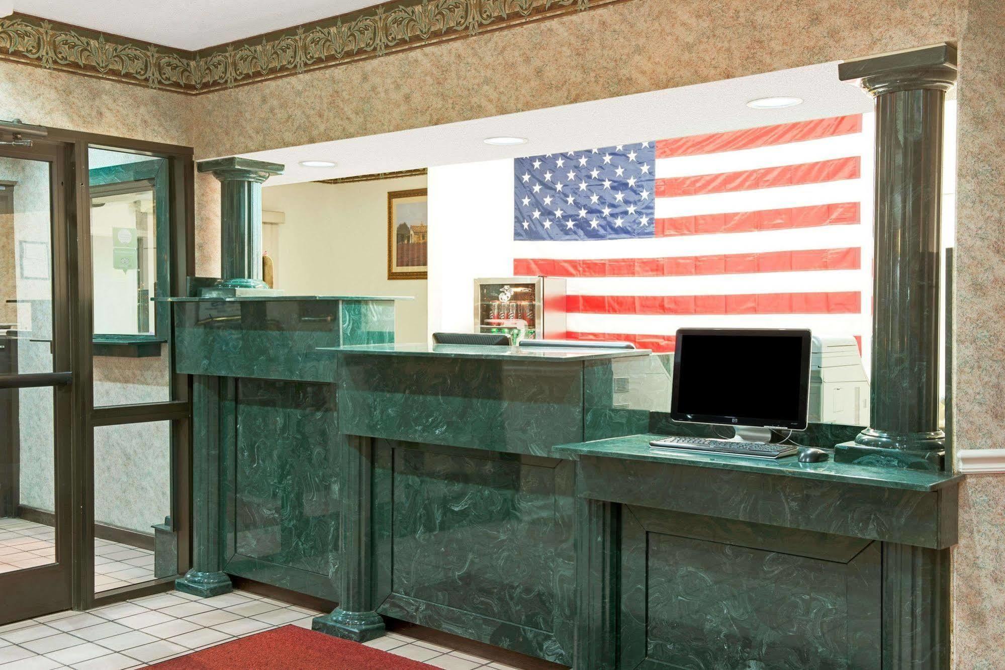 Hallmarc Inn & Suites Of West Memphis Εξωτερικό φωτογραφία