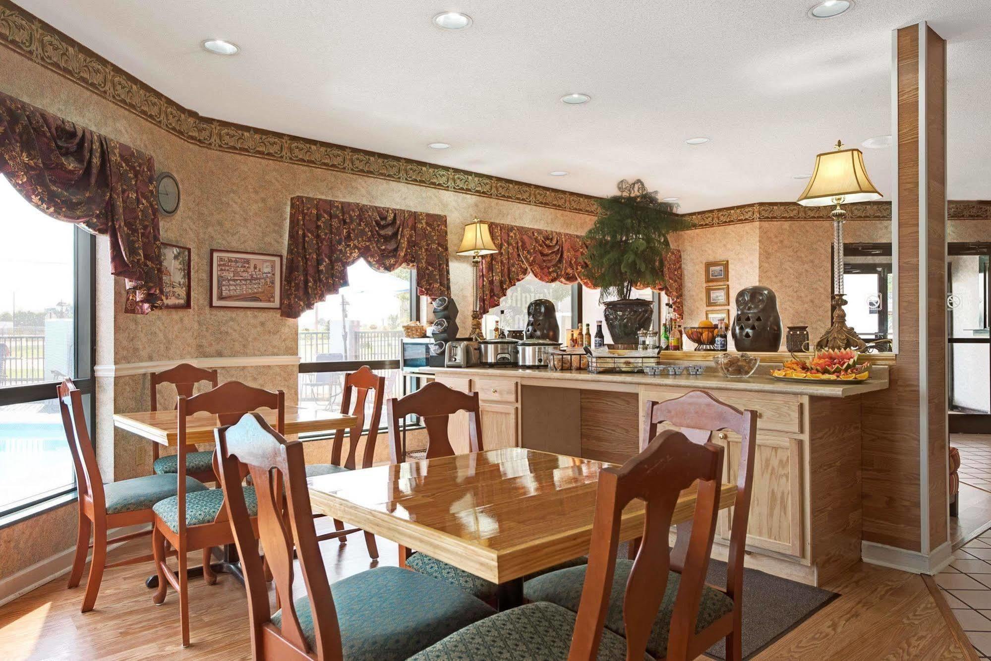 Hallmarc Inn & Suites Of West Memphis Εξωτερικό φωτογραφία