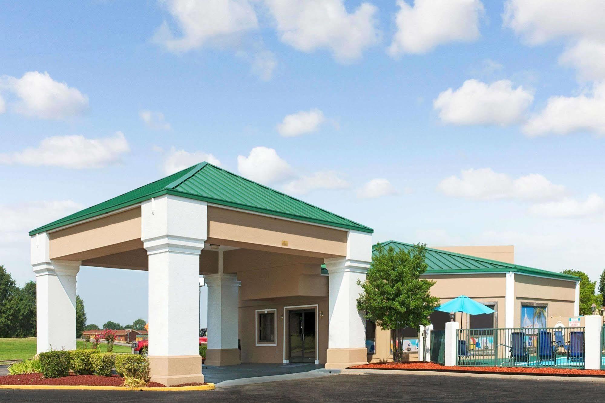 Hallmarc Inn & Suites Of West Memphis Εξωτερικό φωτογραφία